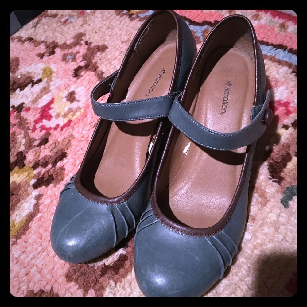 Xhilaration pinup style heels