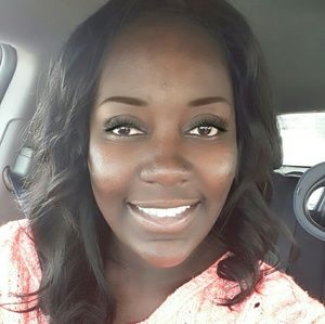 Meet your Posher, Celeste