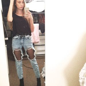 Ripped boyfriend jeans
