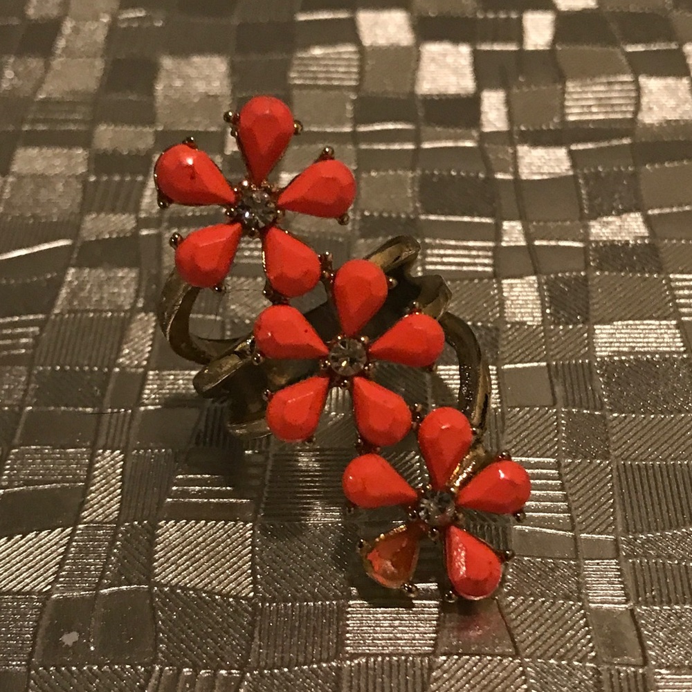 Buy 1 Get 1 - Coral Flower Ring