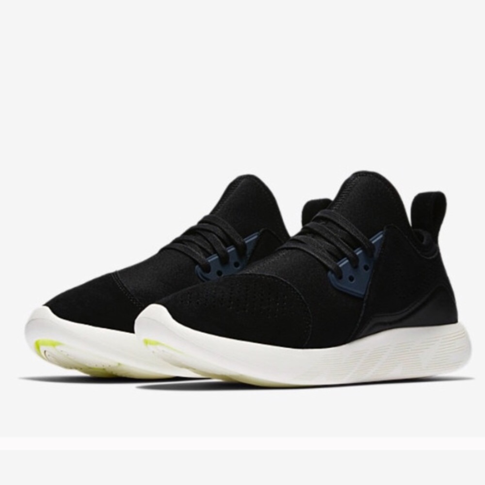 Nike LunarCharge Premium Shoes