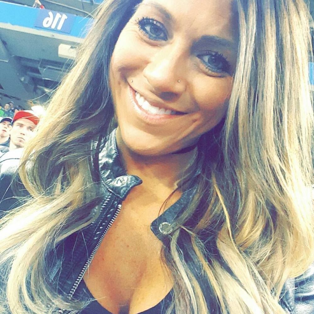 Meet your Posher, Jasmine