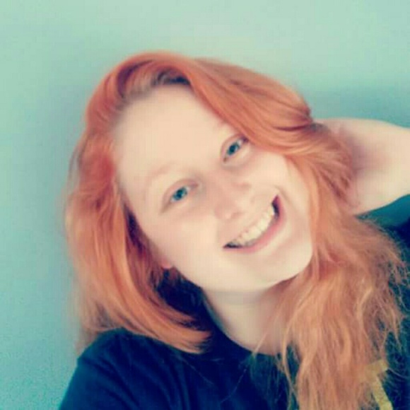 Meet your Posher, Janelle - Picture 1 of 1