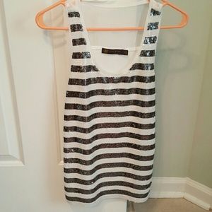 Sequin tank
