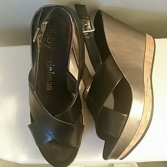 Black Platform Wedges - Picture 4 of 4