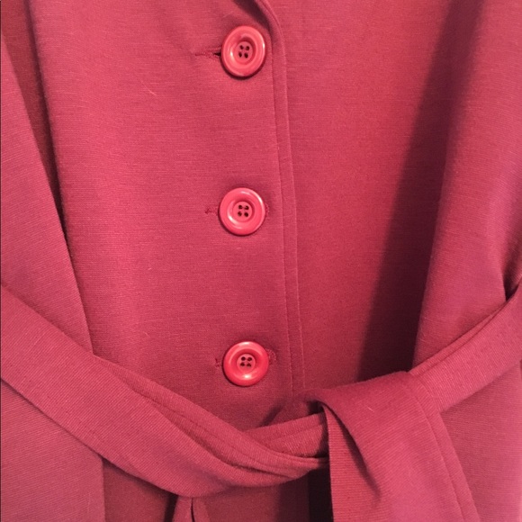 Gorgeous Burgundy Spiegel Wrap Blazer - Picture 4 of 5