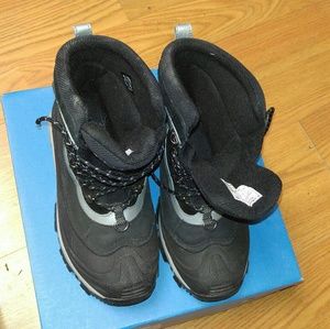 Columbia Whitefield Omni-tech size 8.5 boots