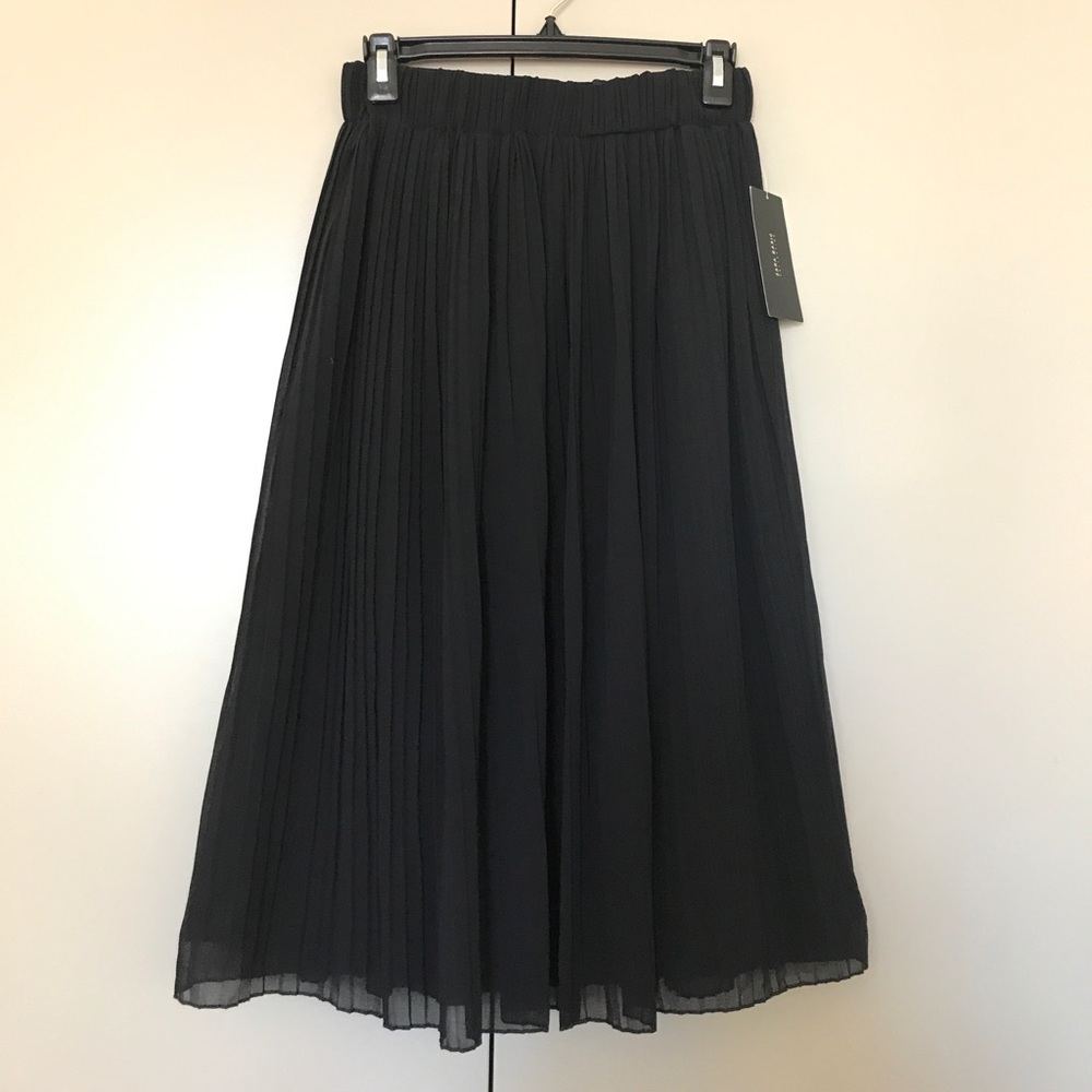 NWT Zara pleated midi skirt