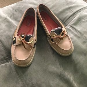 Sperrys Top Sister