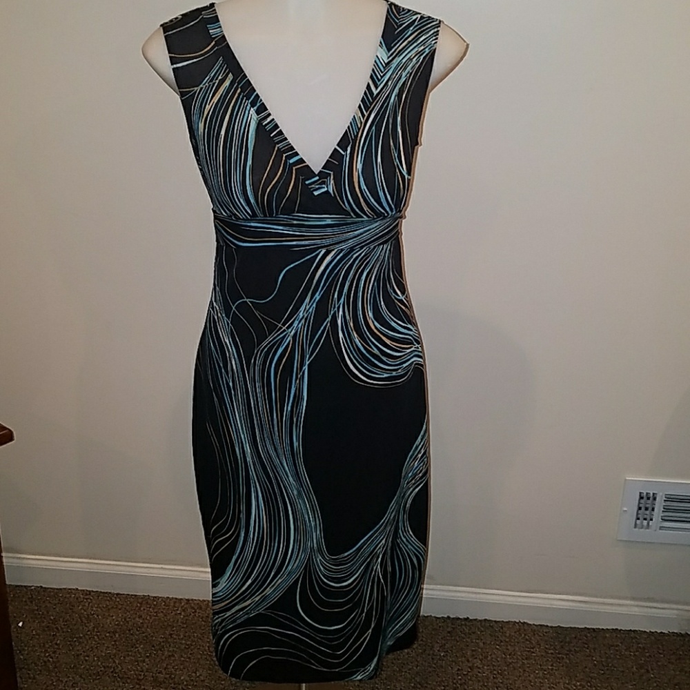 Forever 21 Printed Tie Low Cut Midi Dress
