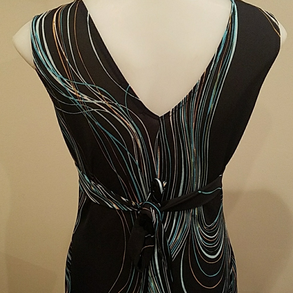 Forever 21 Printed Tie Low Cut Midi Dress - Picture 5 of 5