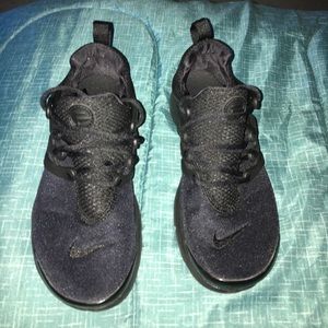 Black Nike Prestos