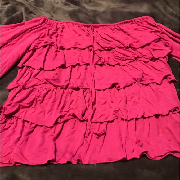 🌴🌴 Pink Ruffle Top - Picture 2 of 5