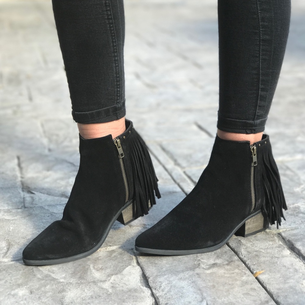 NIB Black Cascading Fringe Western Bootie - Picture 1 of 8