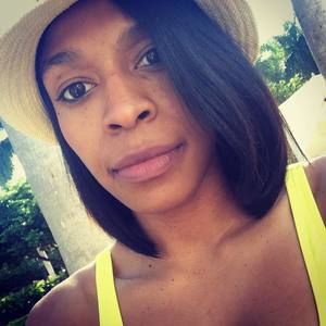 Meet your Posher, Noelle