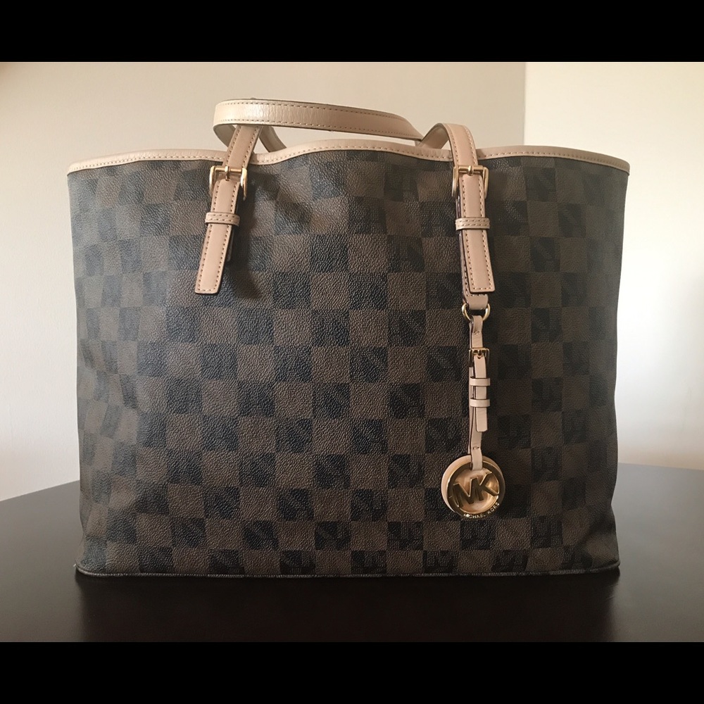 Michael Kors Jet Set Tote