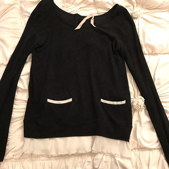 Bailey 44 Tops - Bailey 44 ruffle bottom top