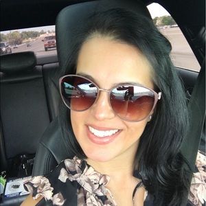 Meet your Posher, Damarys