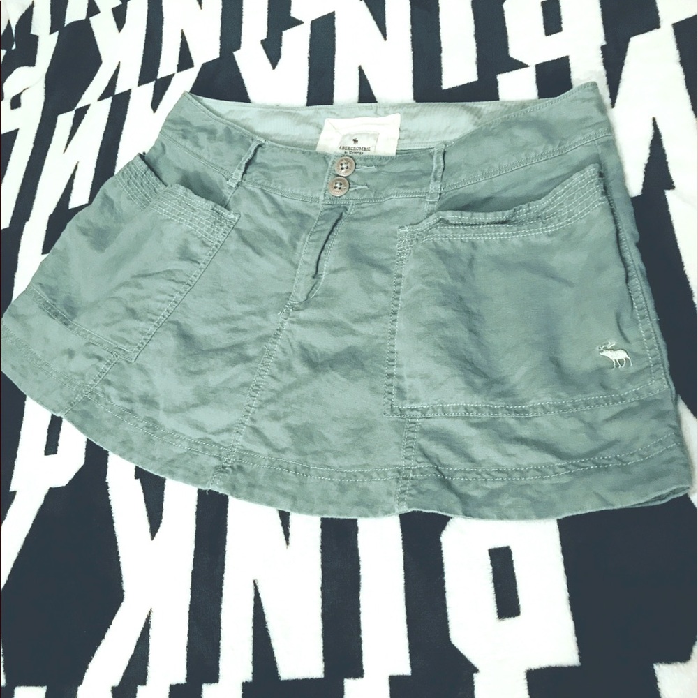 Abercrombie & Fitch - Skirt - Size 4 - Camo Green