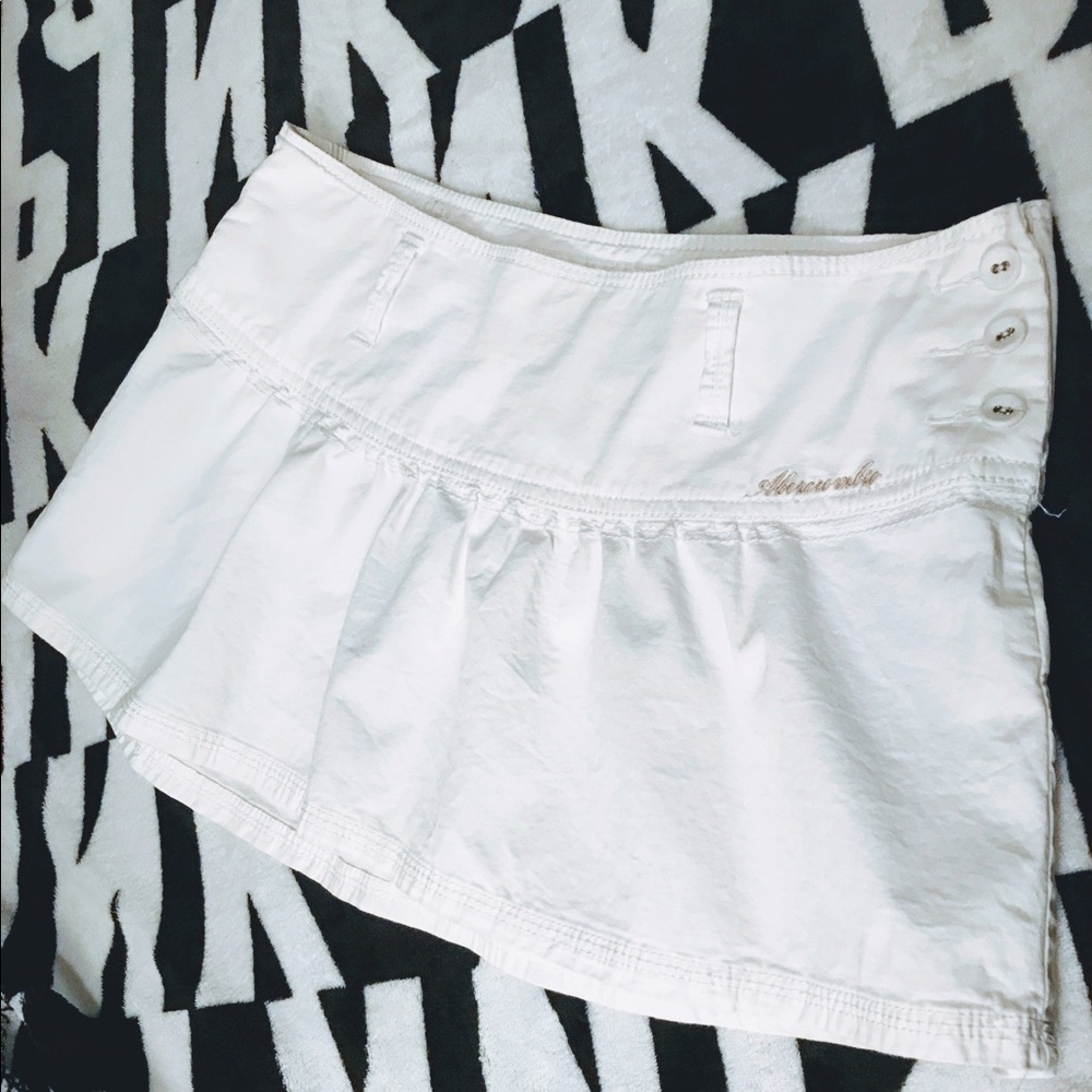 Abercrombie & Fitch - Skirt - Size 6 - White