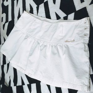 Abercrombie & Fitch - Skirt - Size 6 - White