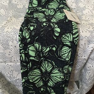 Brand new Lularoe Cassie