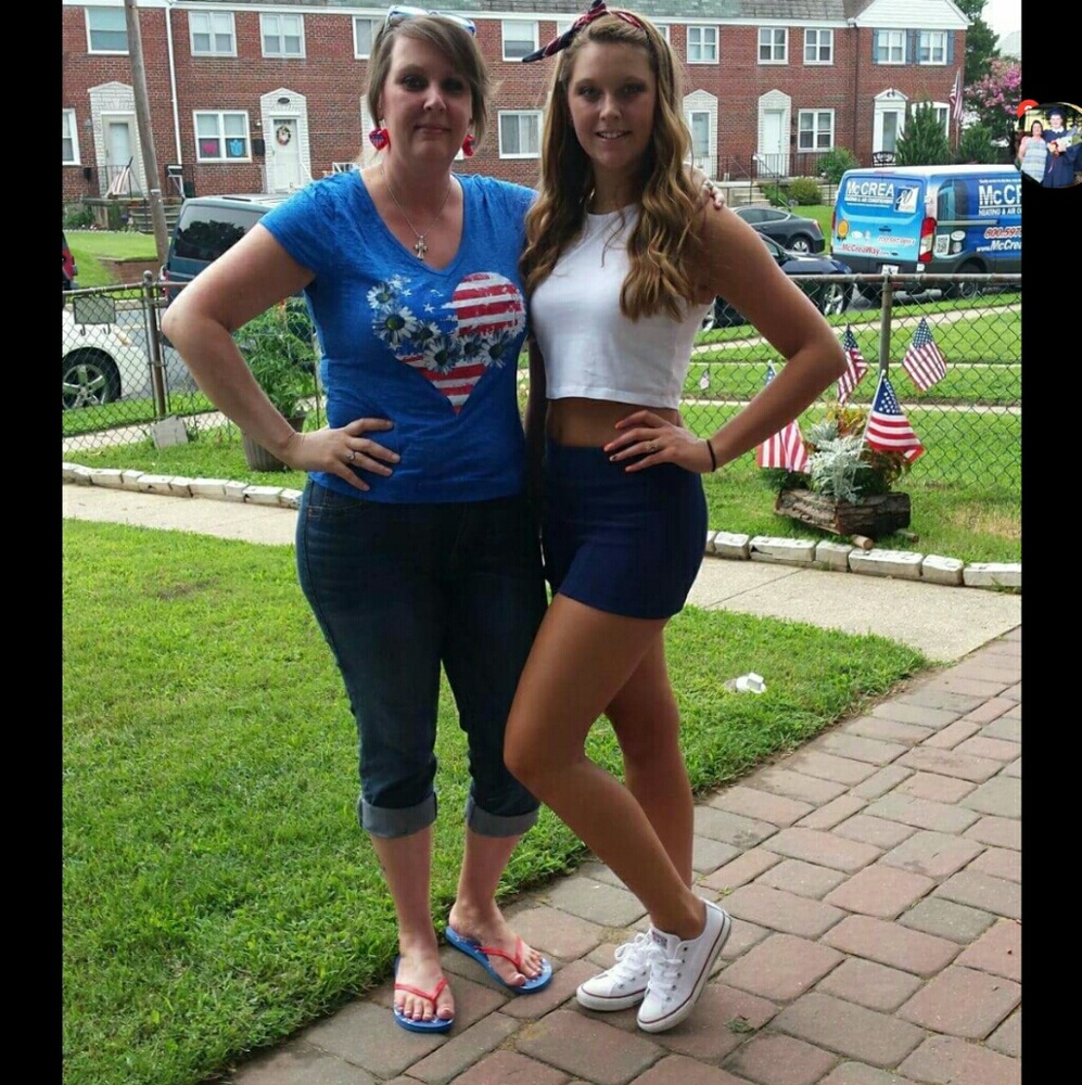 High waisted navy blue forever 21 shorts!