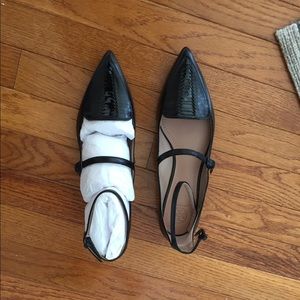 New Tory Burch Mary Jane Black Flats- size 9