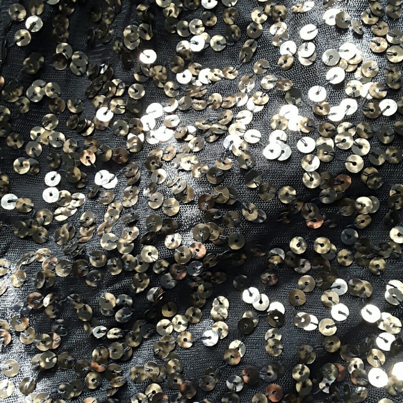 Elastic band gold sequin shorts! Khols! - Picture 2 of 4