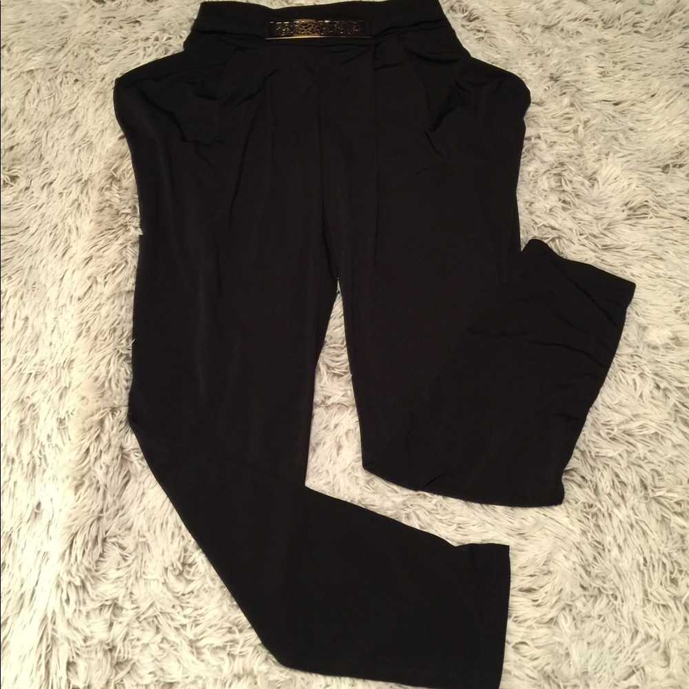Perfect parachute pants. 😍