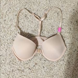 BRAND NEW VICTORIA'S SECRET PUSH-UP BRA
