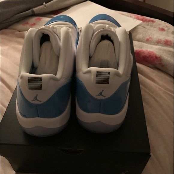 Air Jordan 11 low brand new! - Picture 3 of 3