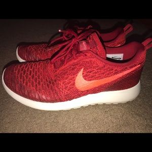 Nike flynit roshe one