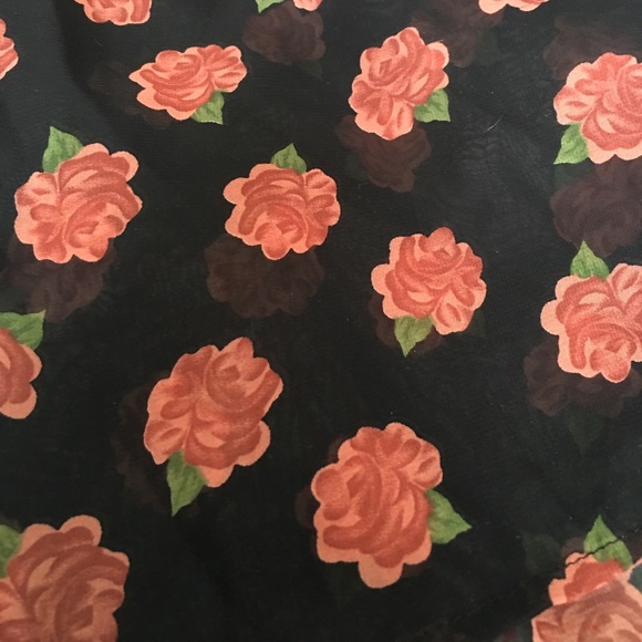 Forever 21 sheer cut out shoulder blouse!! - Picture 2 of 4