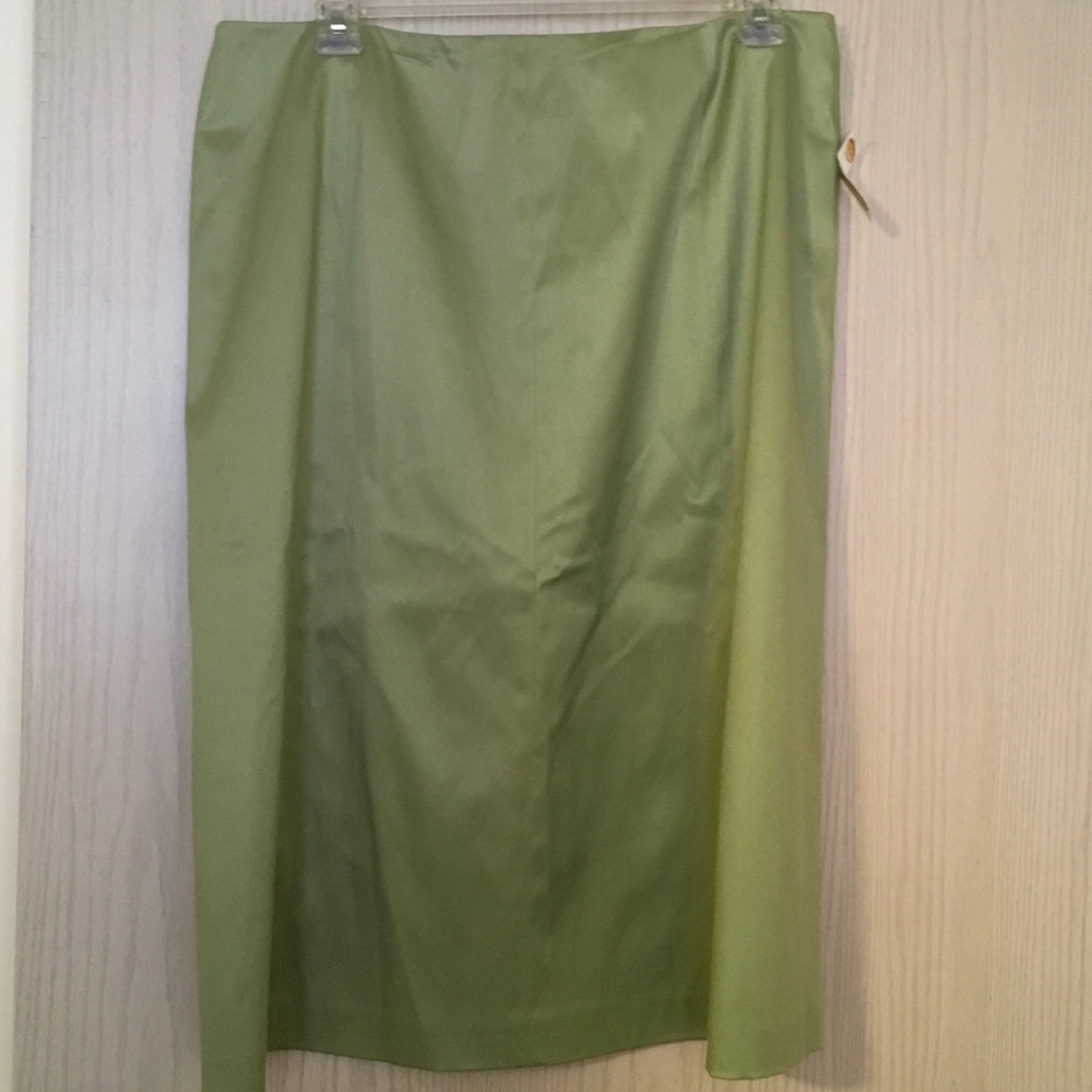 NWT Sz 14 Grn Slight A-line skirt/ Talbots