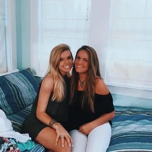 Meet your Posher, Eliza