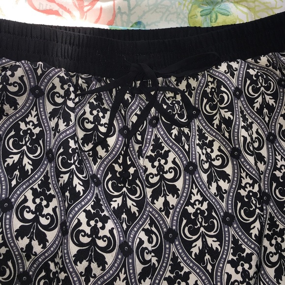 FOREVER 21 SHEER PANTS... SUPER CUTE!!!! - Picture 3 of 4