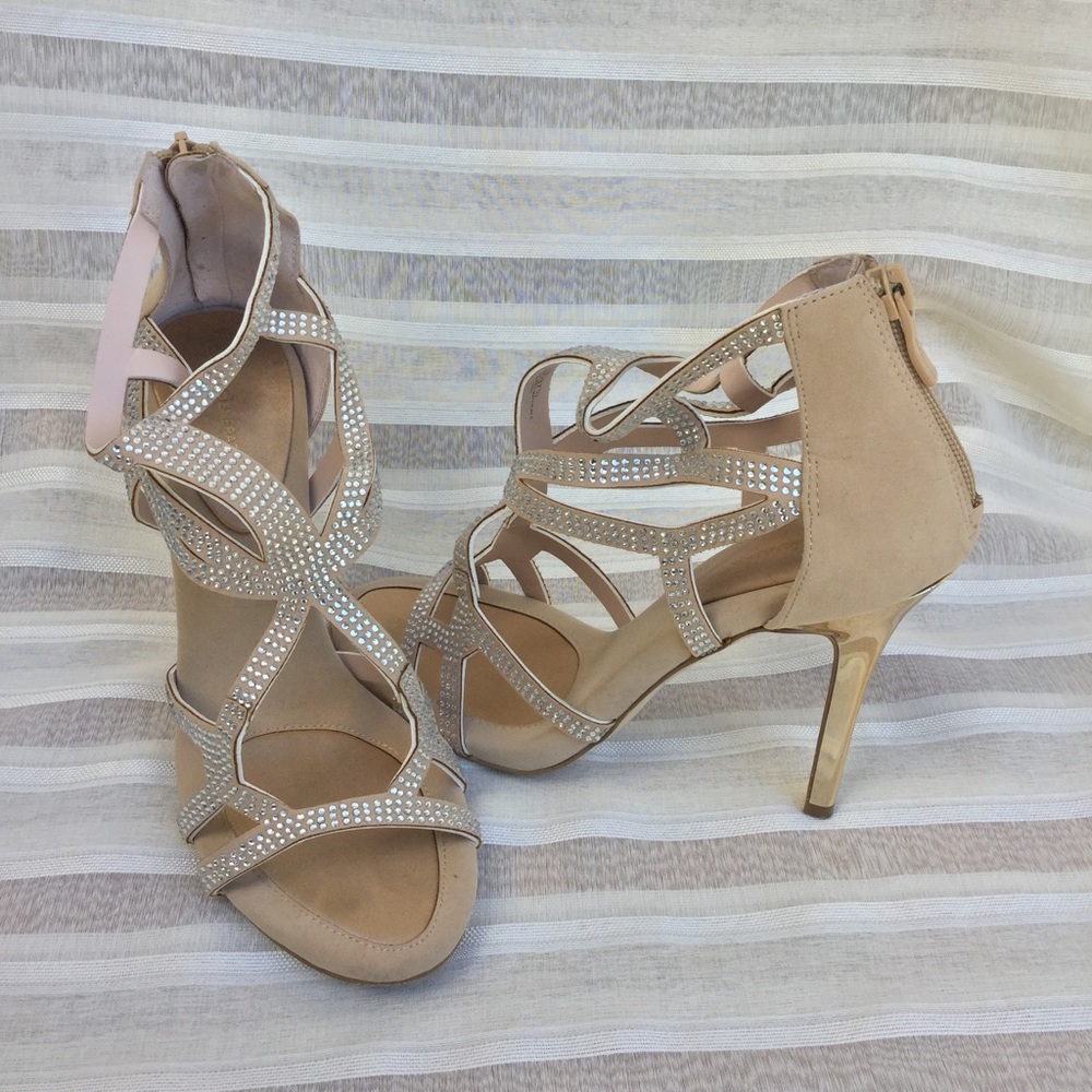 Blush Heels💥Mark Down🔻🔻🔻
