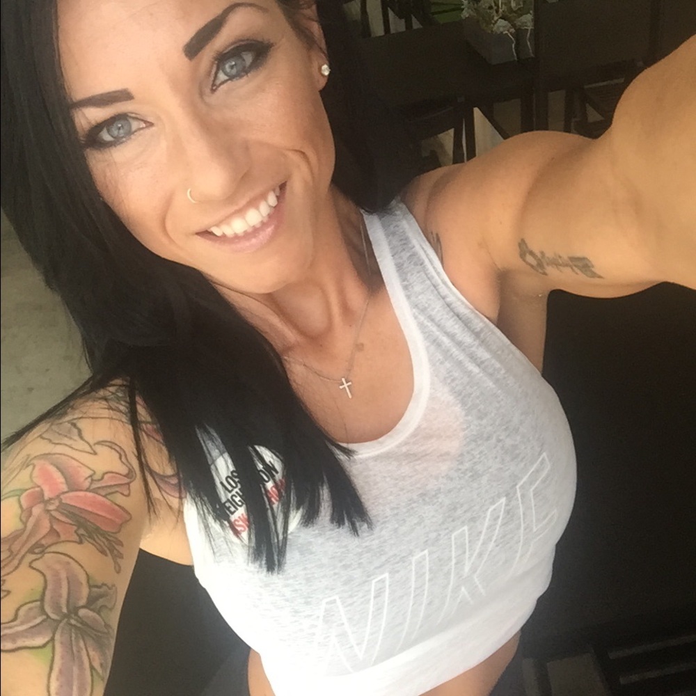 Meet your Posher, Alexis