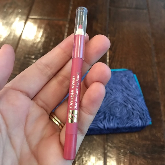 Gifted New Estee Lauder Bundle - Picture 3 of 4
