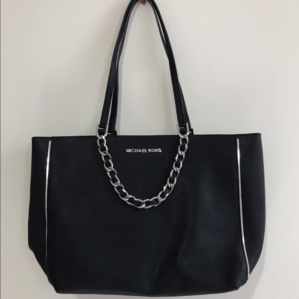 Authentic Michael Kors Bag!!