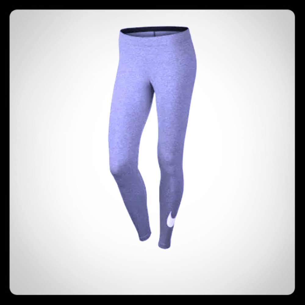 Nike Club Mid-Rise Swoosh Leggings