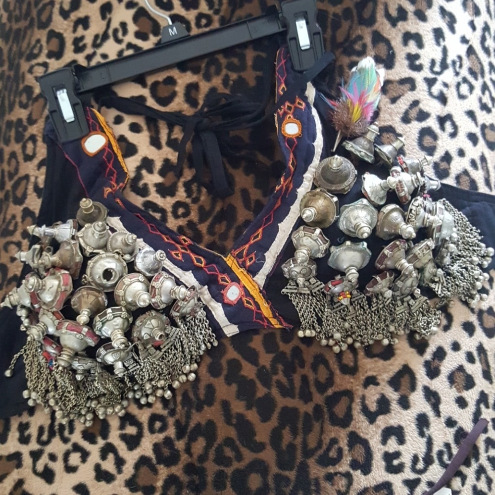 🚫EXTRA PHOTOS OF TRIBAL TOP/BRA * DON'T PURCHASE*