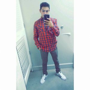 Meet your Posher, Javier