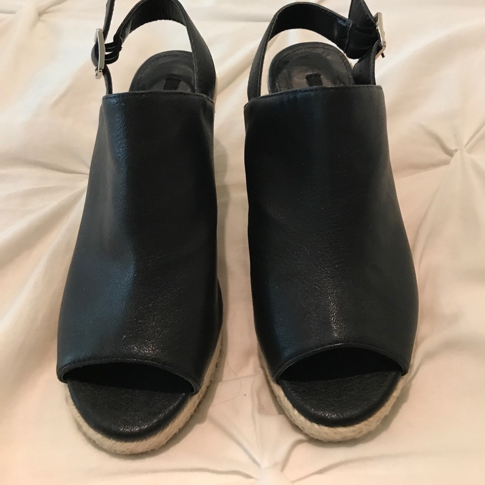 ⬇️⬇️⬇️Wedge Sandals, Used Size  7