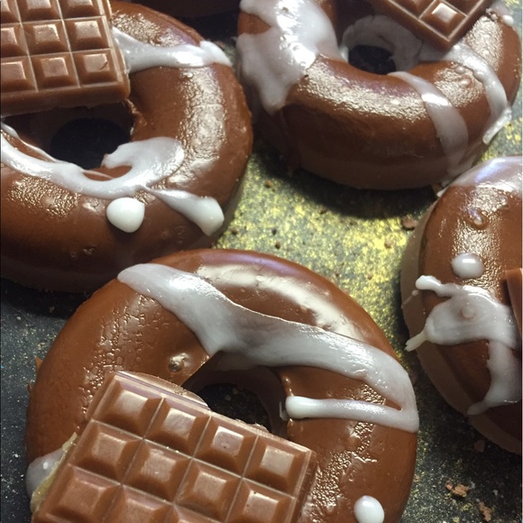 Smores donut soap - Picture 2 of 4