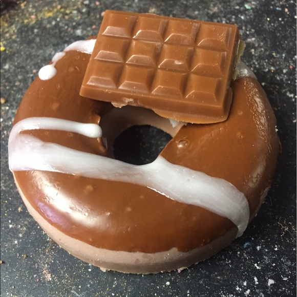 Smores donut soap - Picture 4 of 4