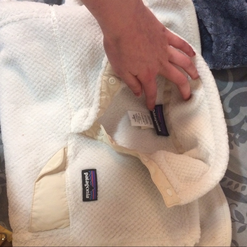 White Patagonia Xs