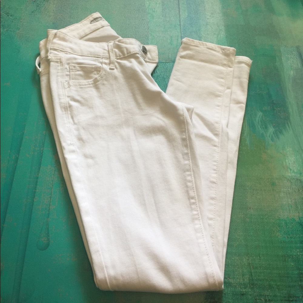 old Navy White Jeans size 2