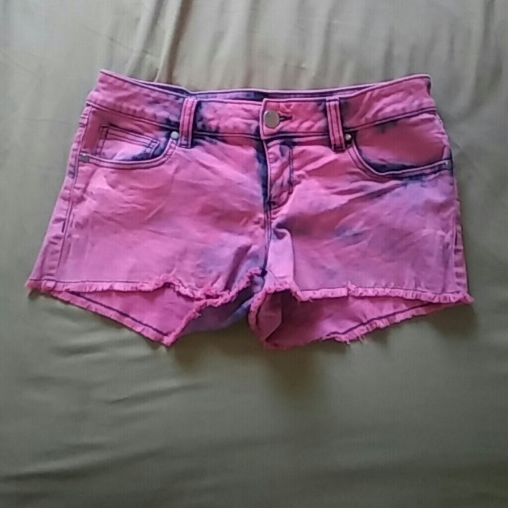 Pink and purple dye short shorts